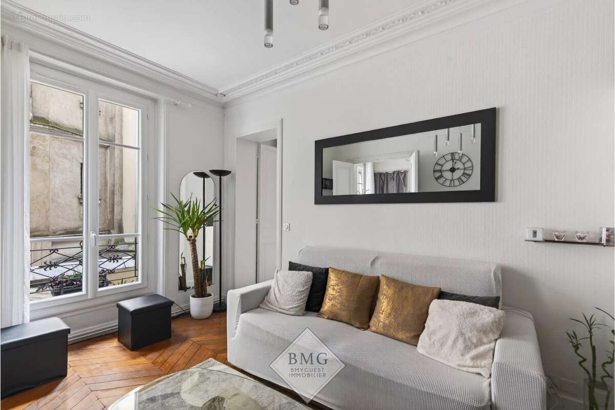 Appartement à PARIS-9E