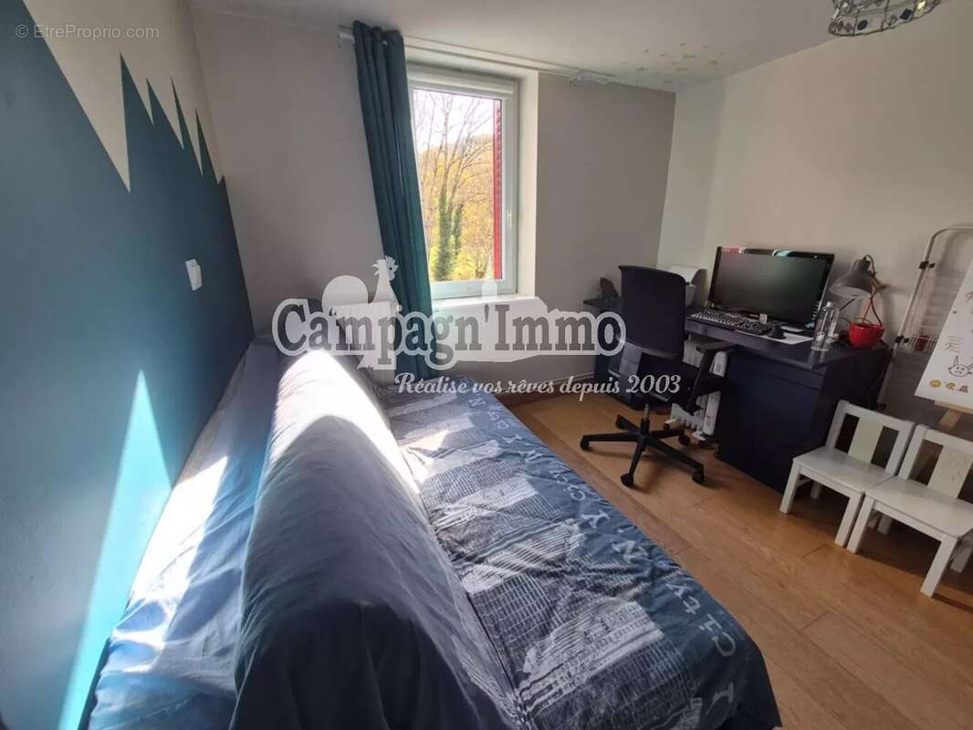 Maison à SAINT-FORGEUX