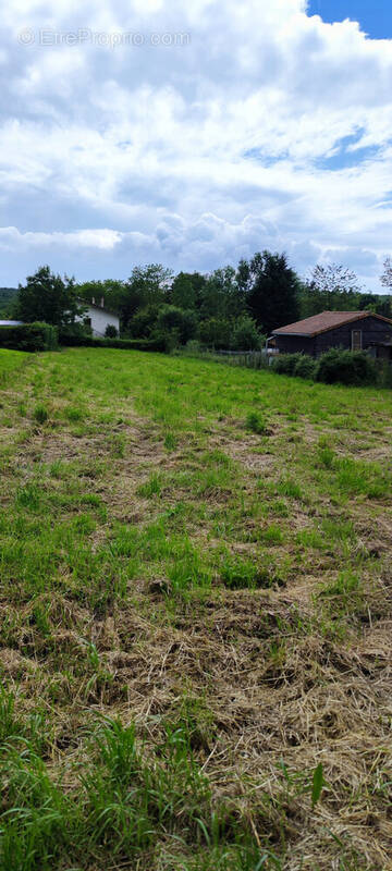 Terrain à EXIDEUIL