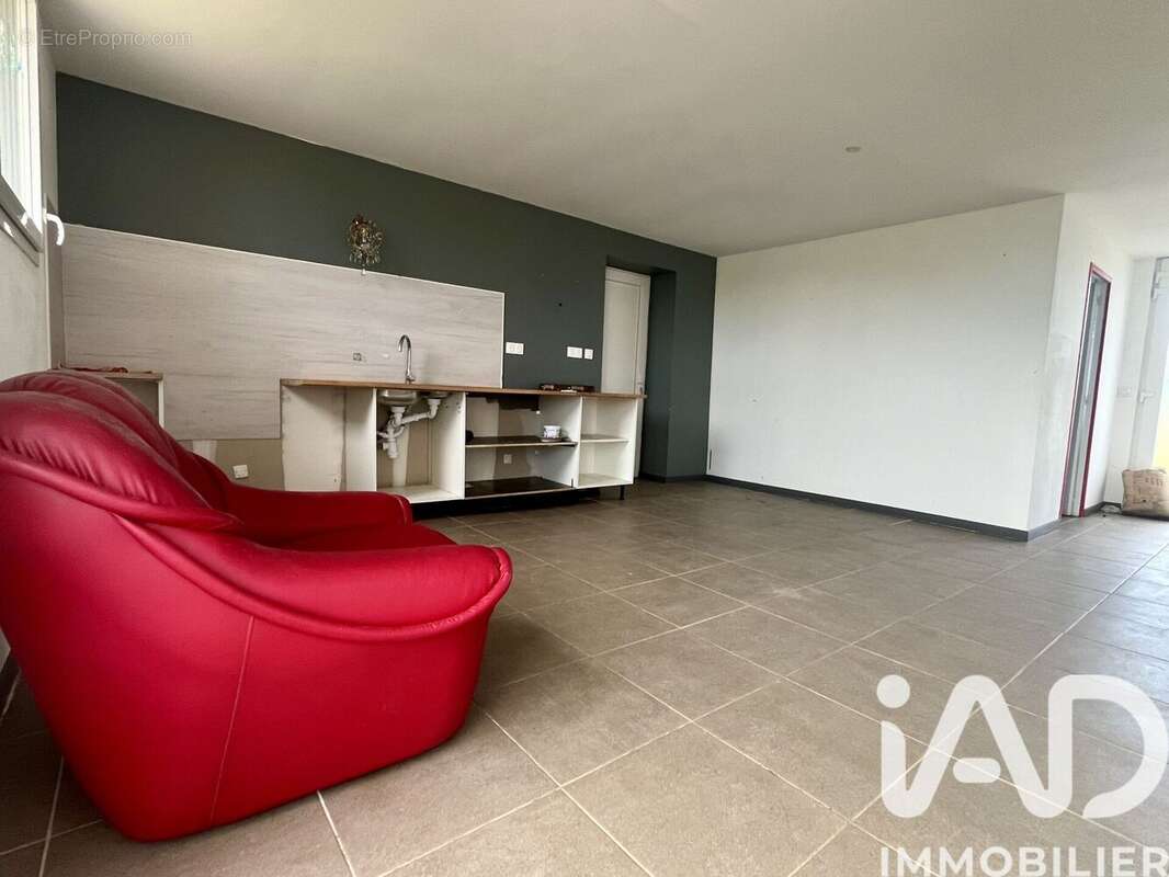 Maison 357 m² à Saint-Andre-De-Bohon  - photo 6