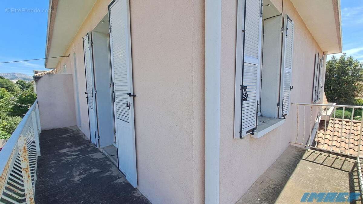 Appartement à MARSEILLE-8E