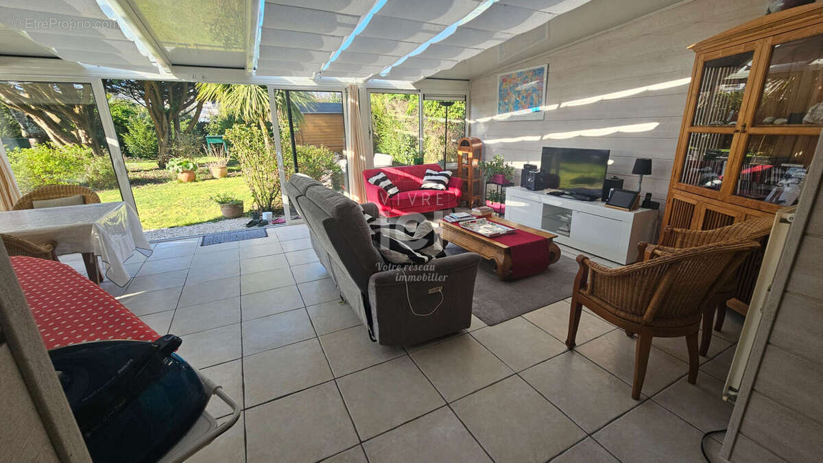 Maison à SAINTE-LUCE-SUR-LOIRE