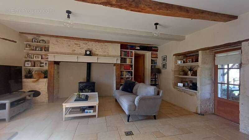 Maison à SAINTE-ALVERE