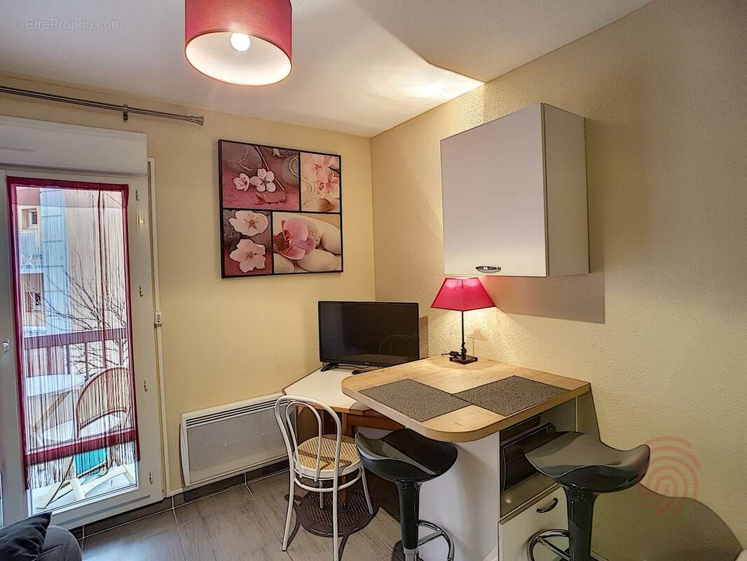 Appartement à LAMALOU-LES-BAINS