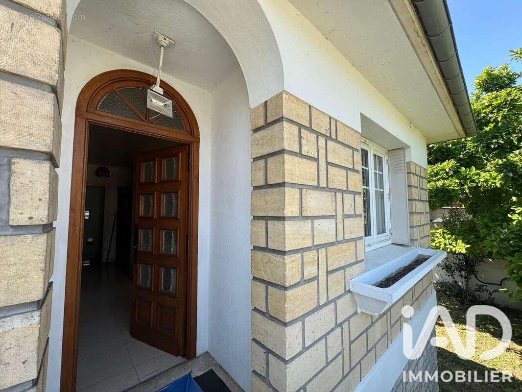 Maison 130 m² à Chennevieres-Sur-Marne  - photo 4