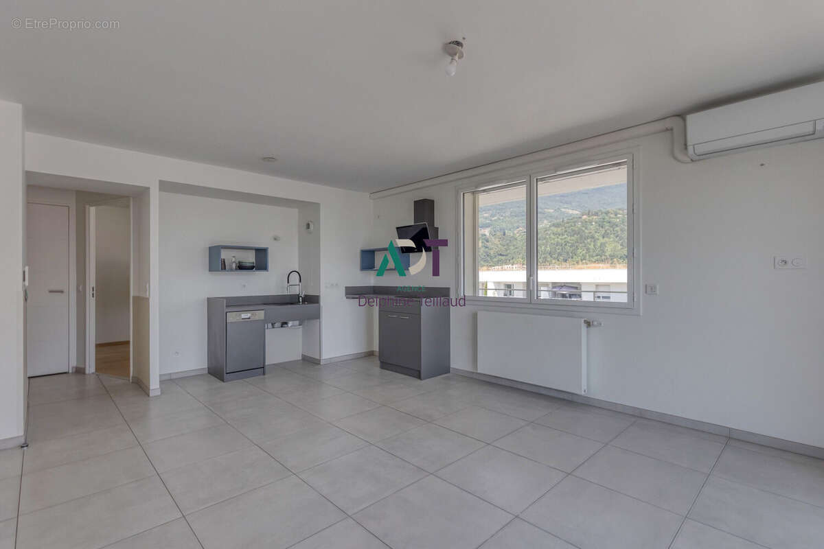 Appartement 60 m² à Meylan  - photo 2