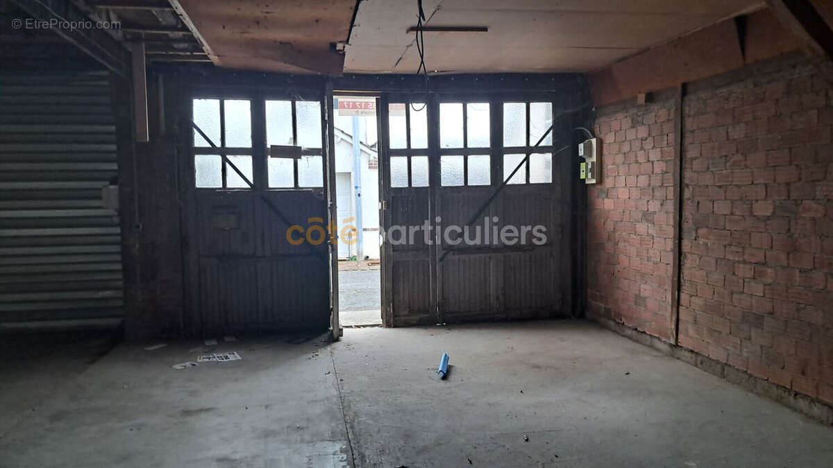 Commerce à CHALETTE-SUR-LOING