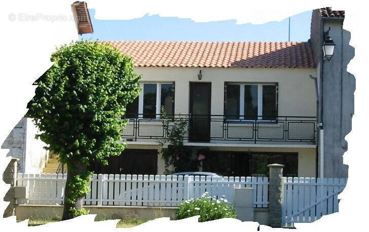 Maison à USSON-DU-POITOU