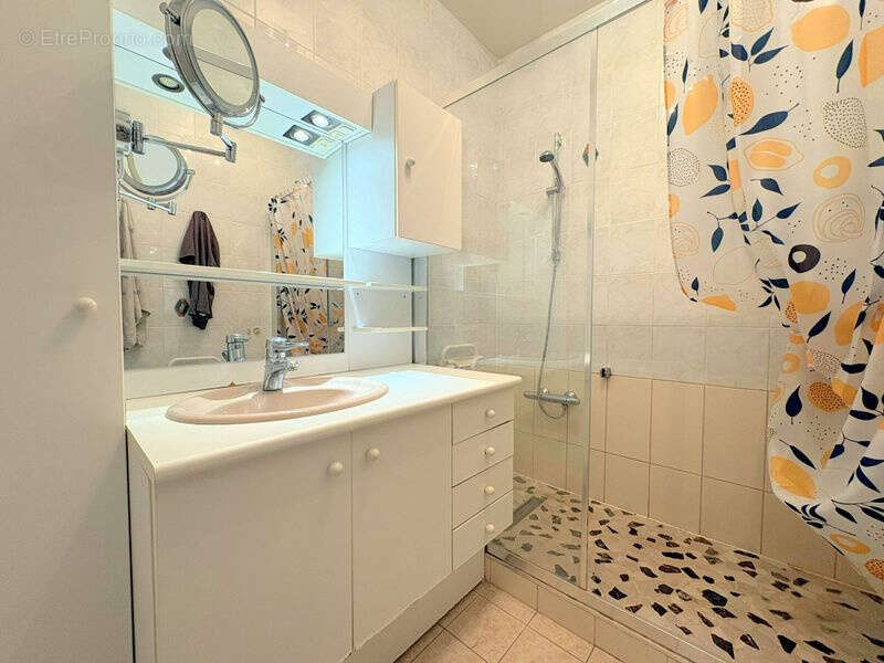 Appartement à DIVONNE-LES-BAINS