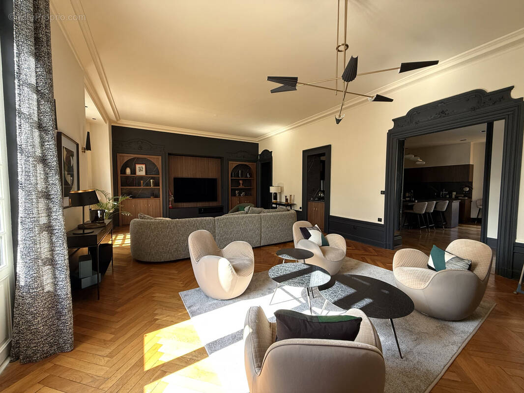 Appartement à SAINT-ETIENNE