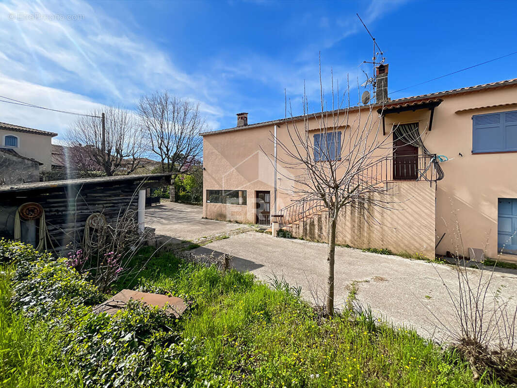 Maison à MOUANS-SARTOUX