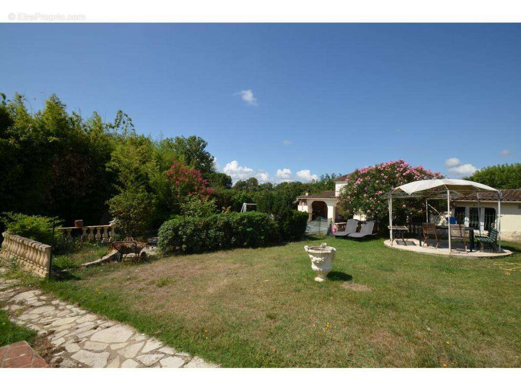 Maison à PRIGONRIEUX