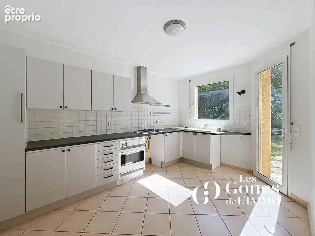Une maison idéale pour la vie de famille, entre nature et sérénité, 4 ch,2 SDB , Grand garage et cave - photo 5