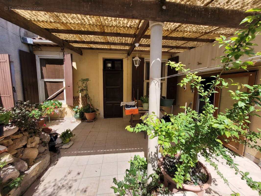 Maison à FLEURY
