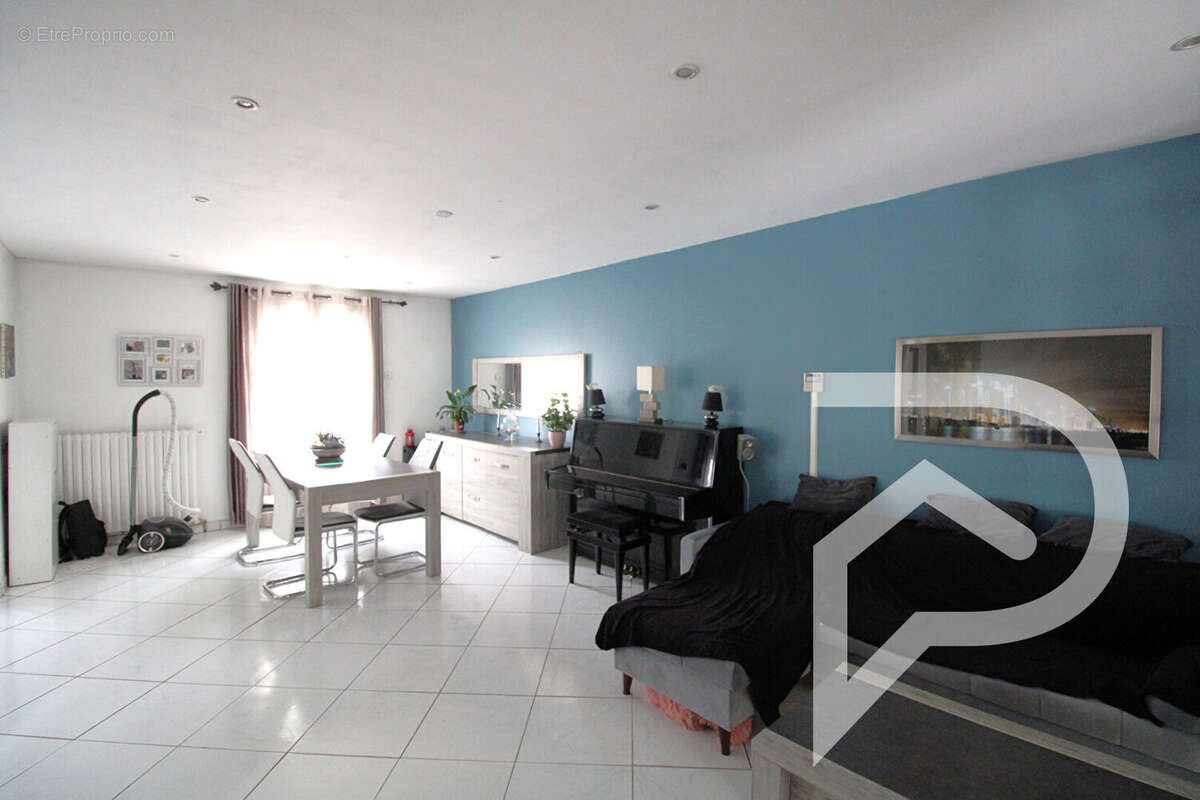 Maison à PONT-SAINTE-MAXENCE