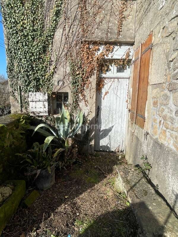 Maison à CHATEAUPONSAC