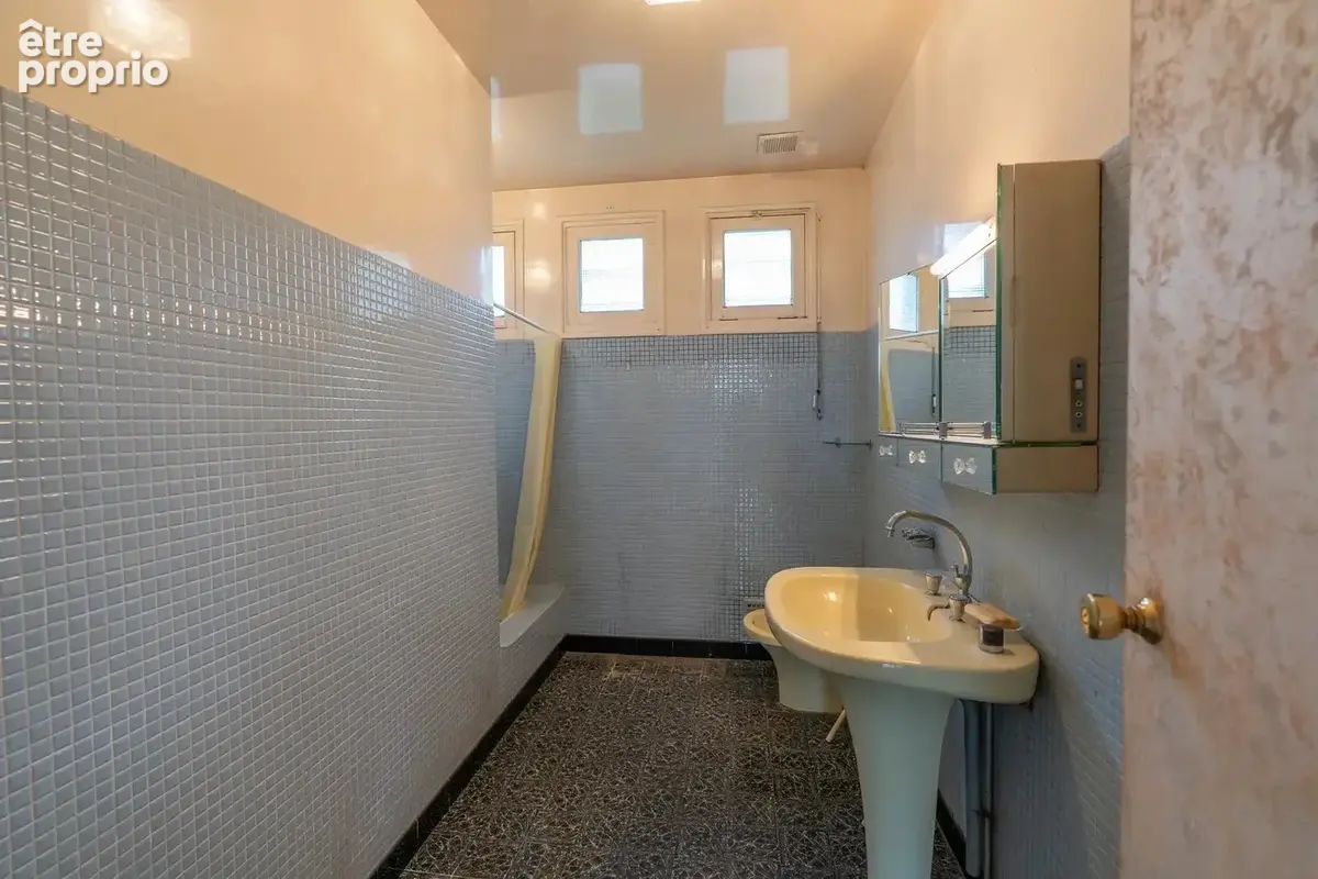 Saint-André-les-Vergers, à proximité de l'hôpital et des écoles, Maison individuelle  70 m² - photo 4