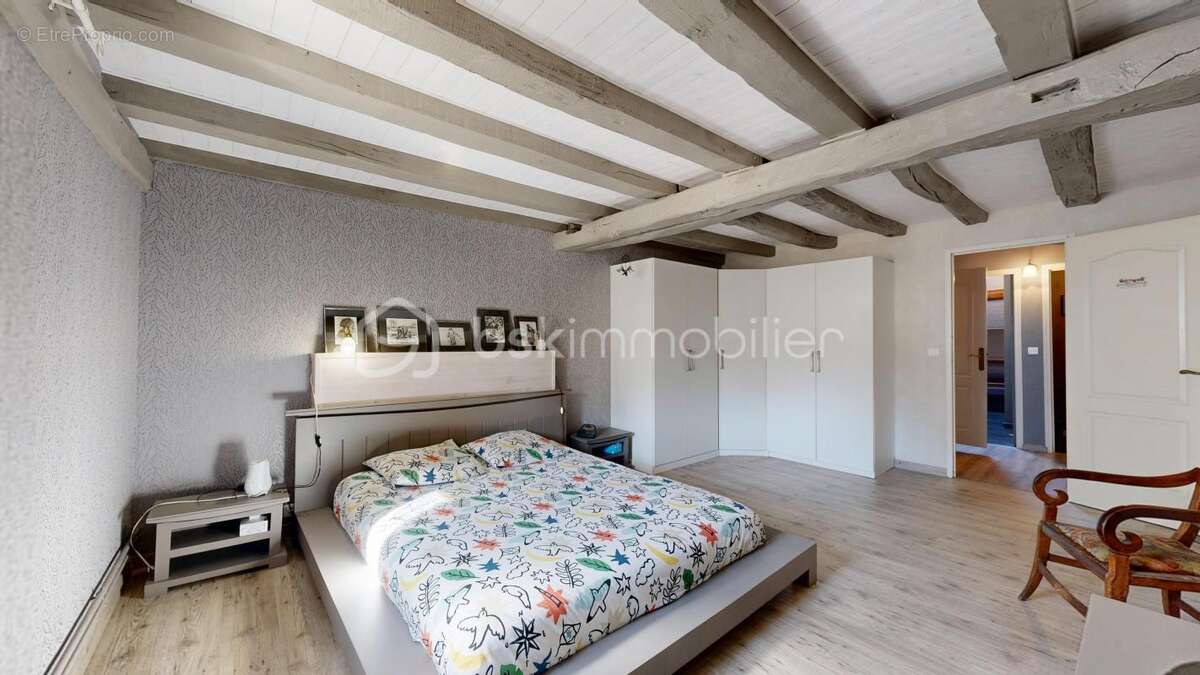 Corps de ferme de Type T6 de 160m² - photo 12
