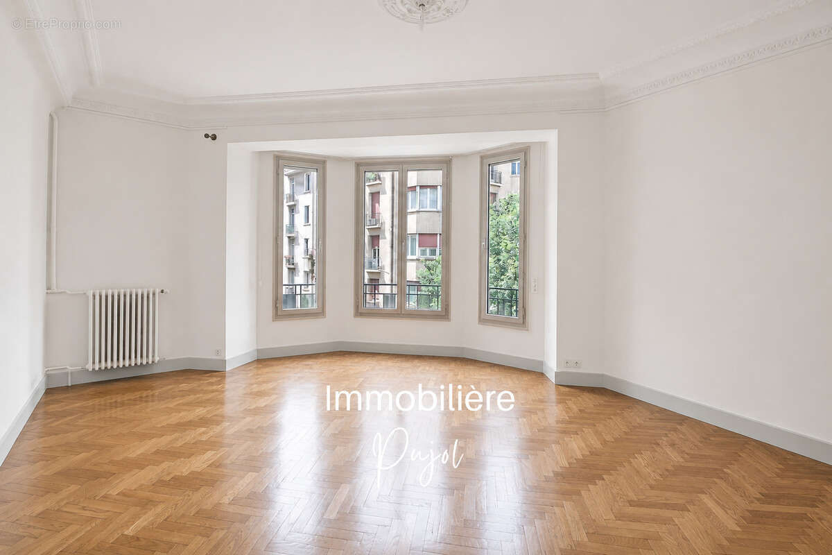 Appartement à MARSEILLE-4E