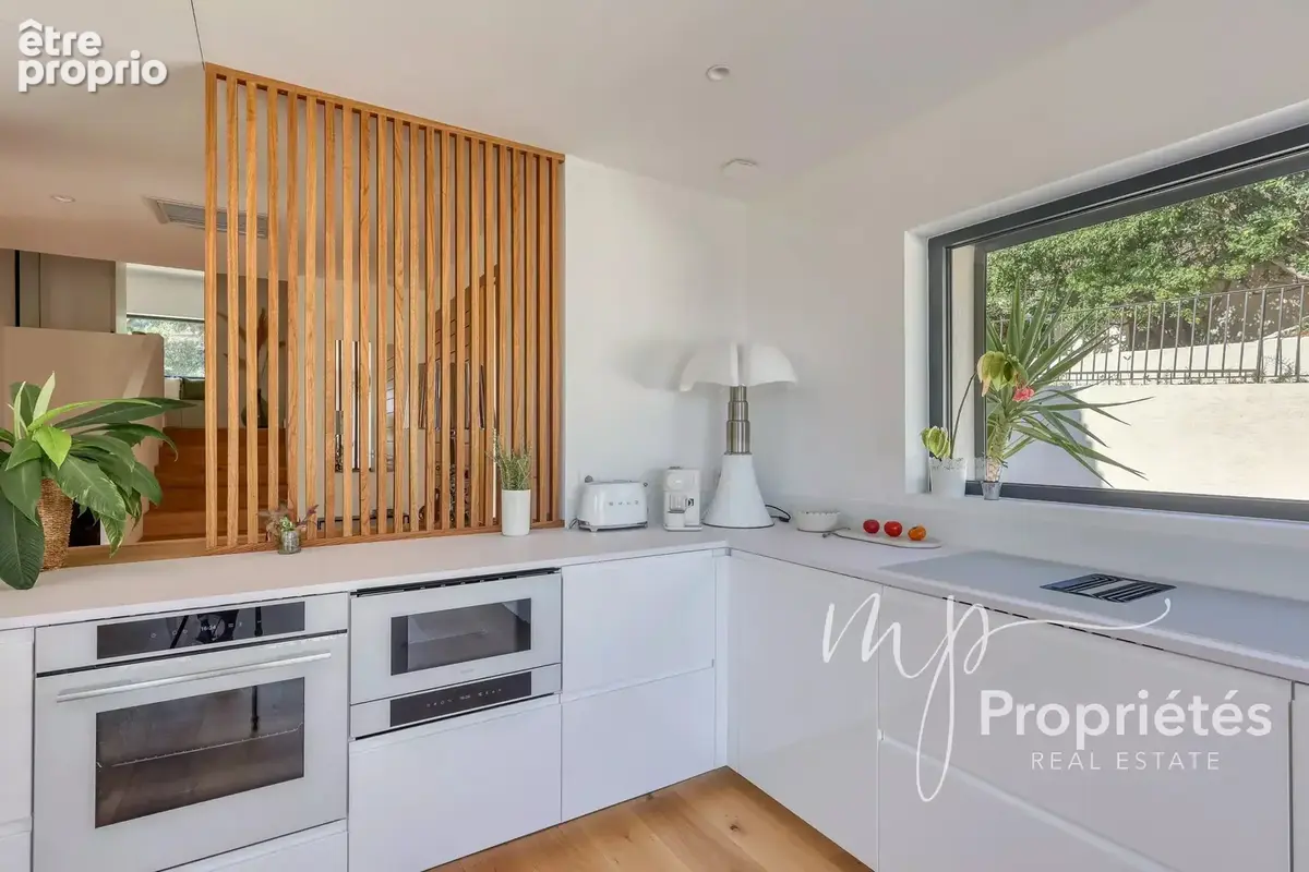 À VENDRE – Cavalaire-sur-Mer – Villa contemporaine avec vue mer 4 suites et prestations haut de gamme - photo 25