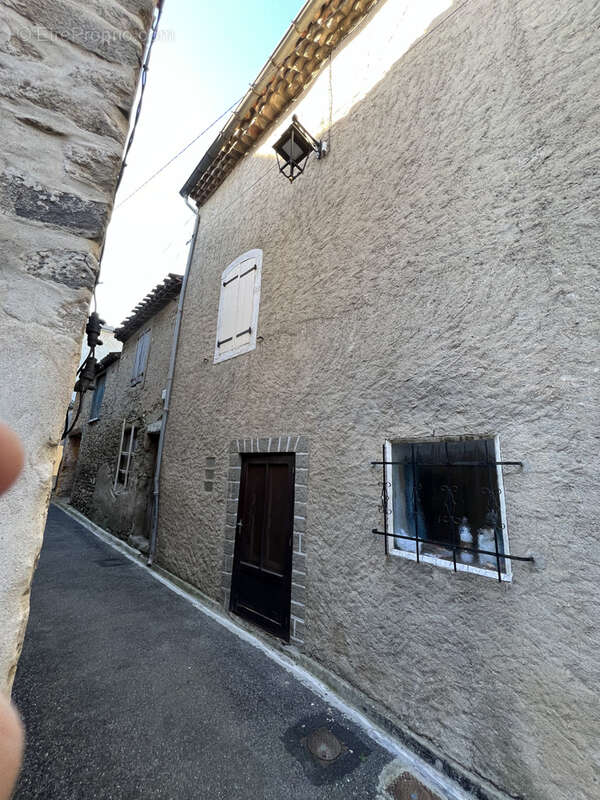 Maison à PEYRIAC-MINERVOIS