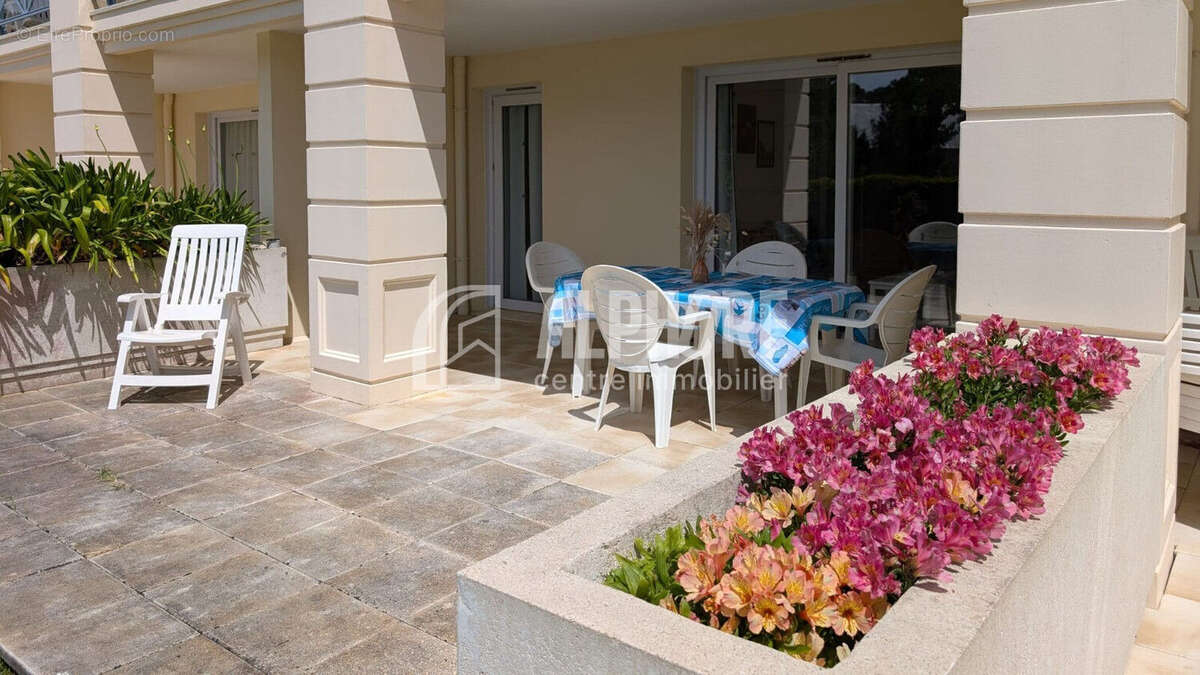 Alphore Immobilier -T2 avec terrasse de 25 m² - parking sous-sol - Royal Park La Baule. - photo 4