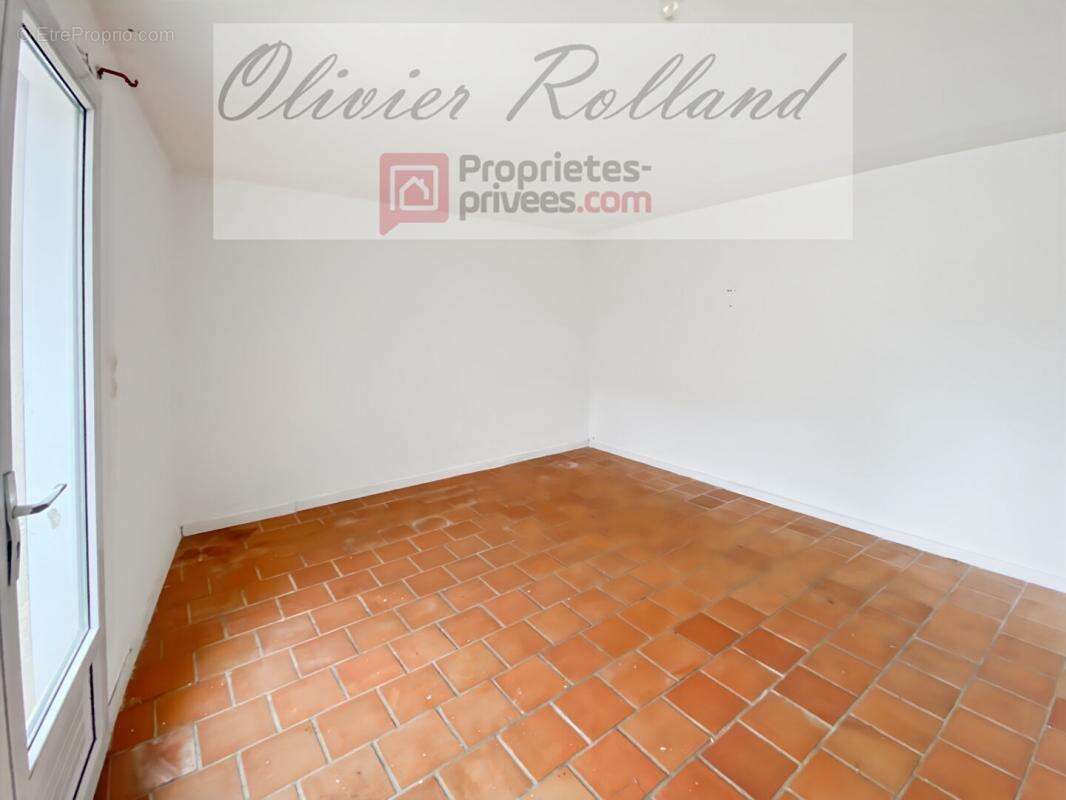 Maison à BEAULIEU-SUR-LAYON