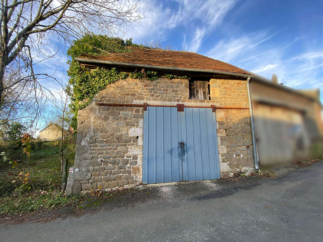 Maison à LA FERRIERE-AUX-ETANGS