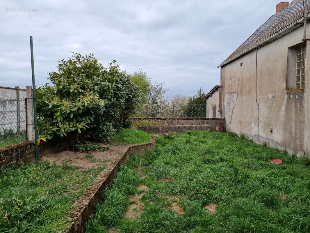 Maison à SAINTE-MAGNANCE