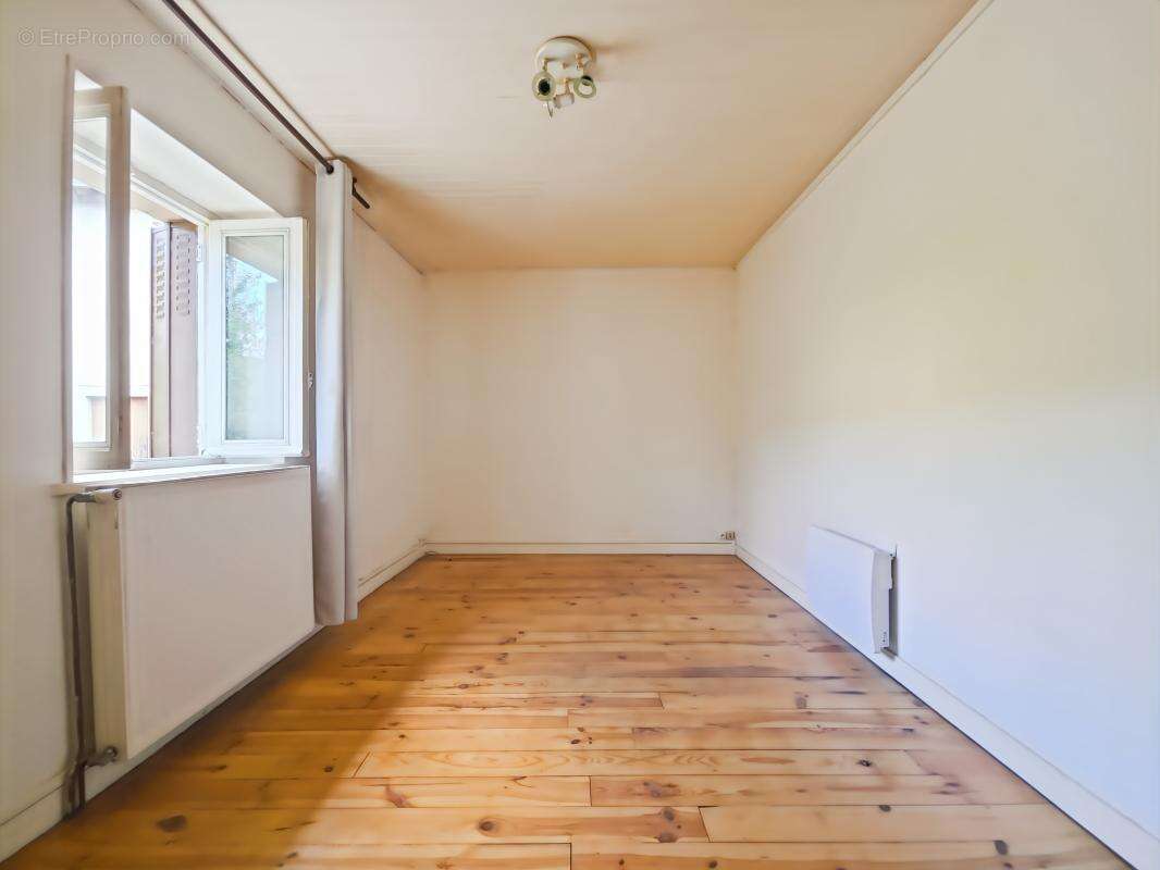 Maison 86 m² à Cublize  - photo 5