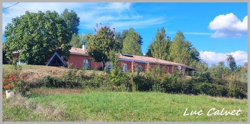 Maison à MONCLAR-DE-QUERCY