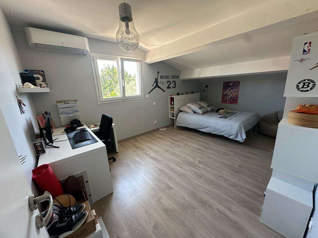 Maison à COURNONTERRAL