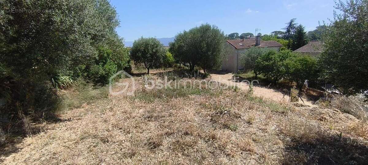 Terrain à LA SEYNE-SUR-MER