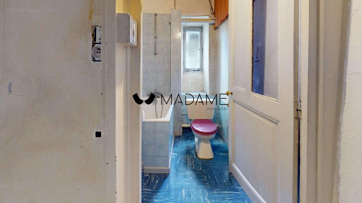 WC et Salle d'eau - Appartement à LA MURE