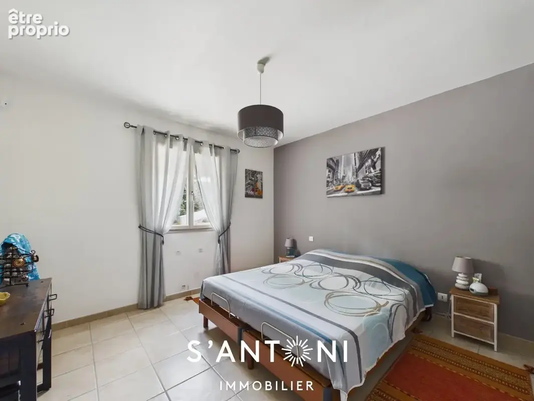 Lézignan-la-Cèbe  Maison plain-pied avec piscine - photo 10
