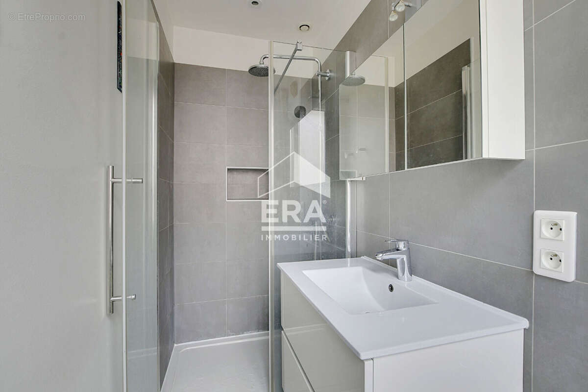 Appartement à PARIS-12E