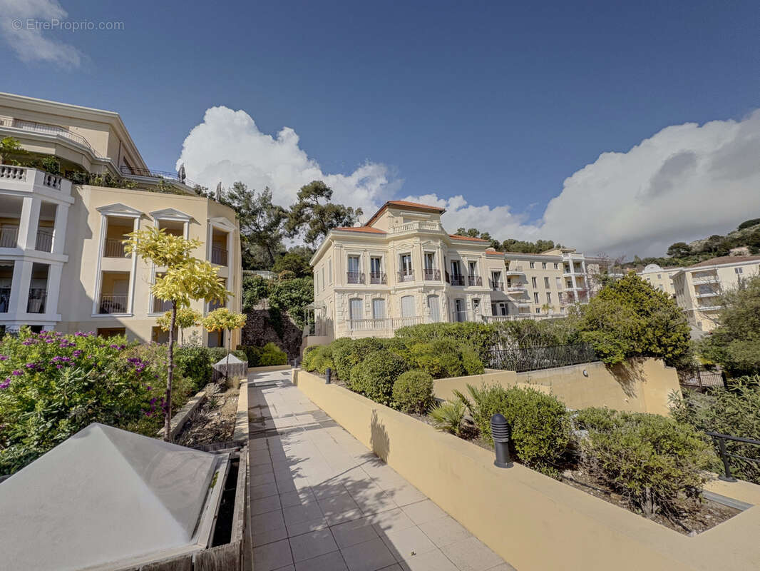 Appartement à HYERES