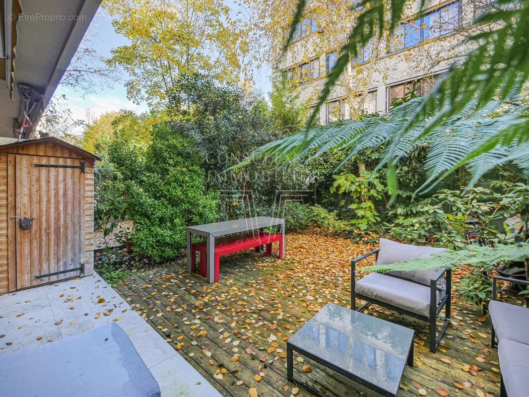 Appartement à NEUILLY-SUR-SEINE