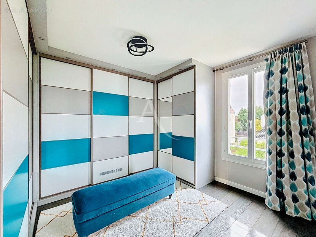 Maison à CHANTELOUP-EN-BRIE