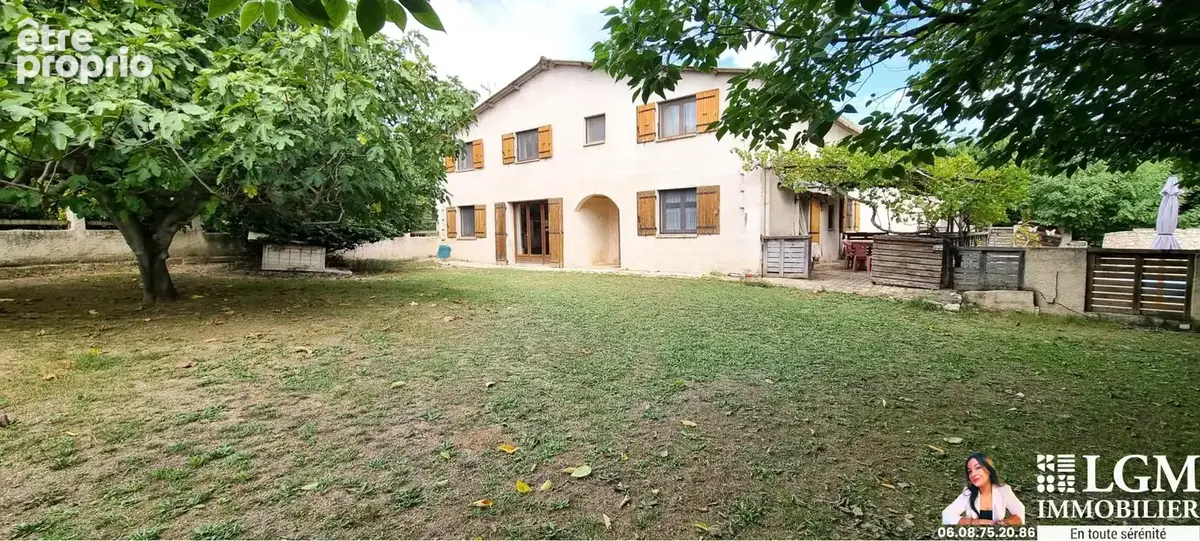 Maison à VENTABREN