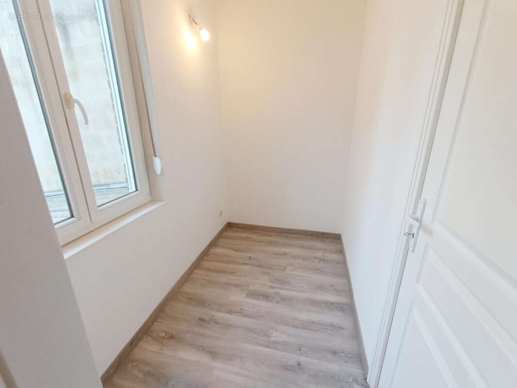 Maison 2 Chambres et jardin quartier St-Maurice - photo 10