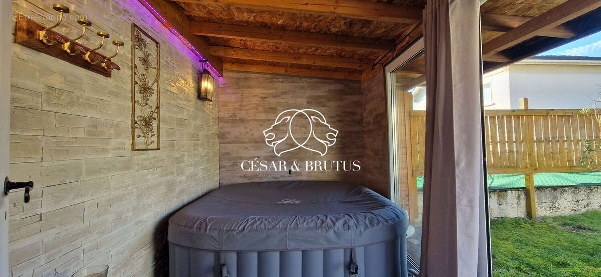 Maison à FEURS
