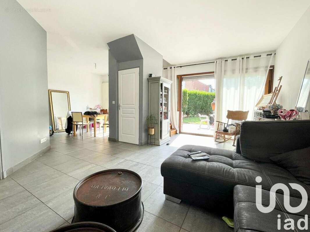 Photo 5 - Maison à NEUVILLE-EN-FERRAIN