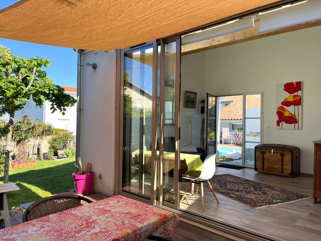 Maison à SAINT-GEORGES-DE-DIDONNE