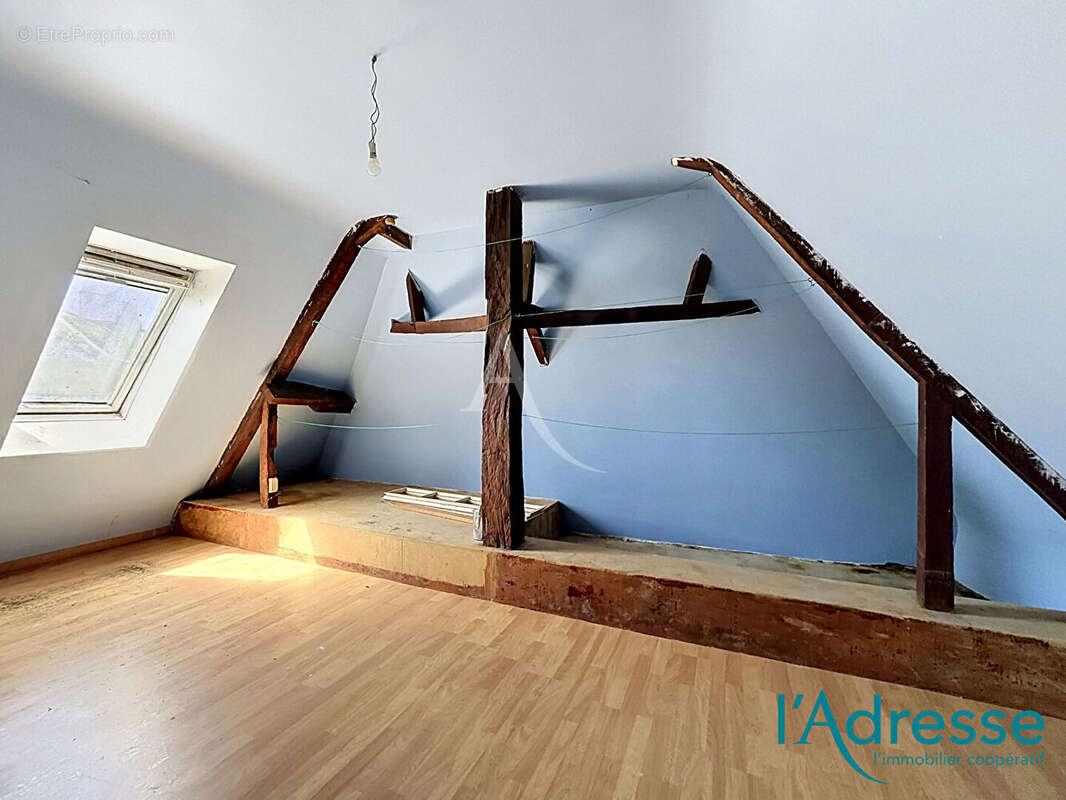 MAYENNE - Centre-ville : Immeuble de 290 m2 - photo 8