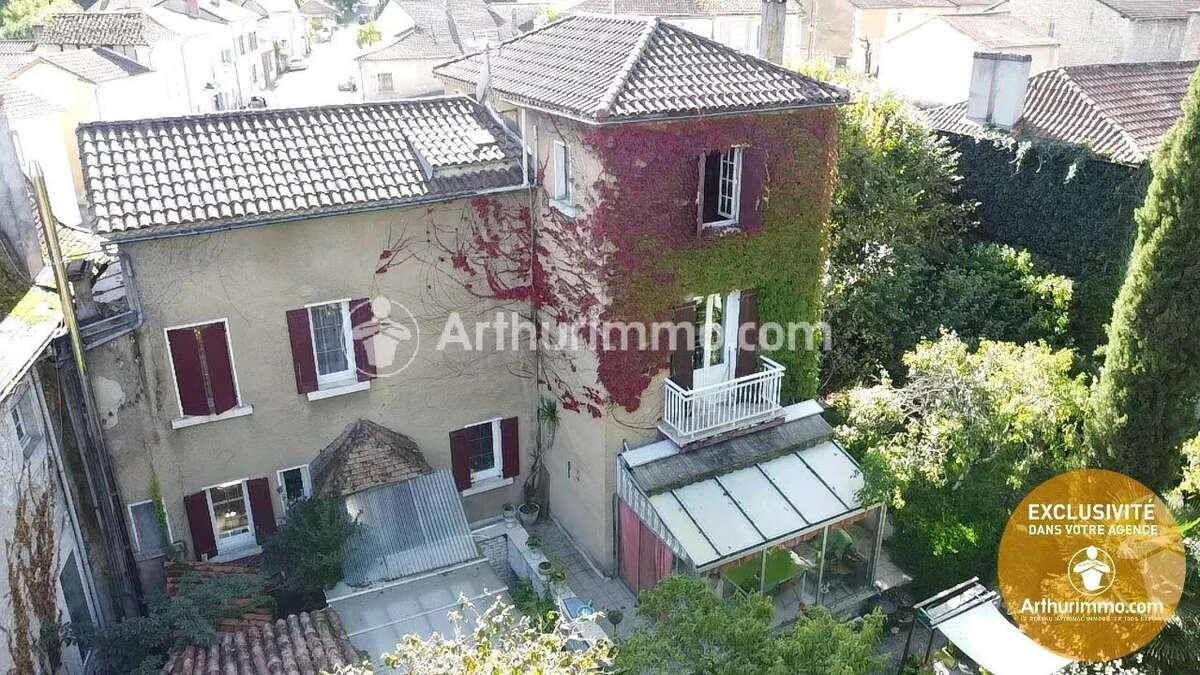 Maison à SAINT-ASTIER