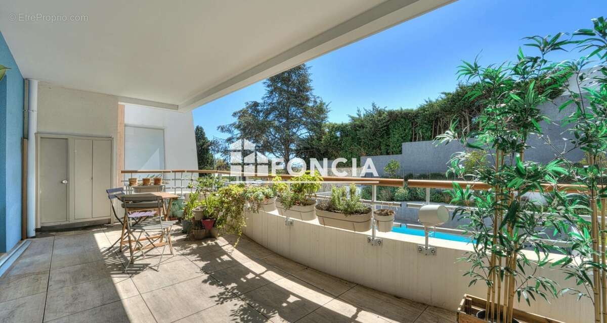 Appartement à VILLENEUVE-LOUBET