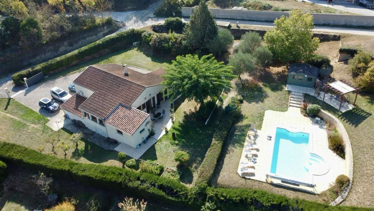 Maison à PIEUSSE