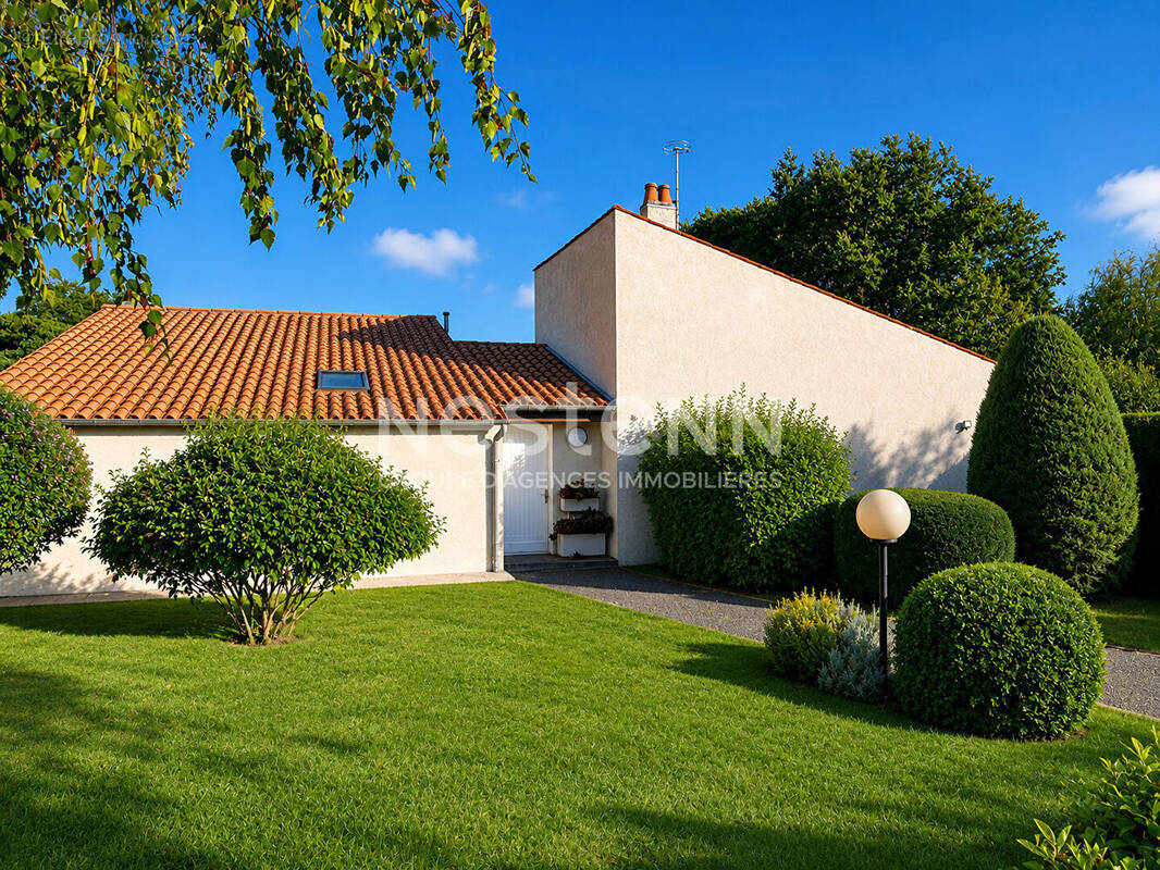 Maison à PONT-L'ABBE-D'ARNOULT