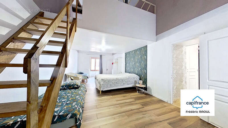 Maison à IS-SUR-TILLE